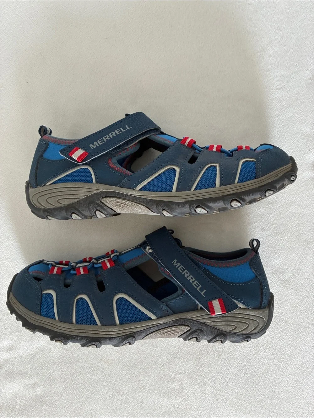 Merrell Kids Navy Blue and Red Closed-Toe Water Sandals